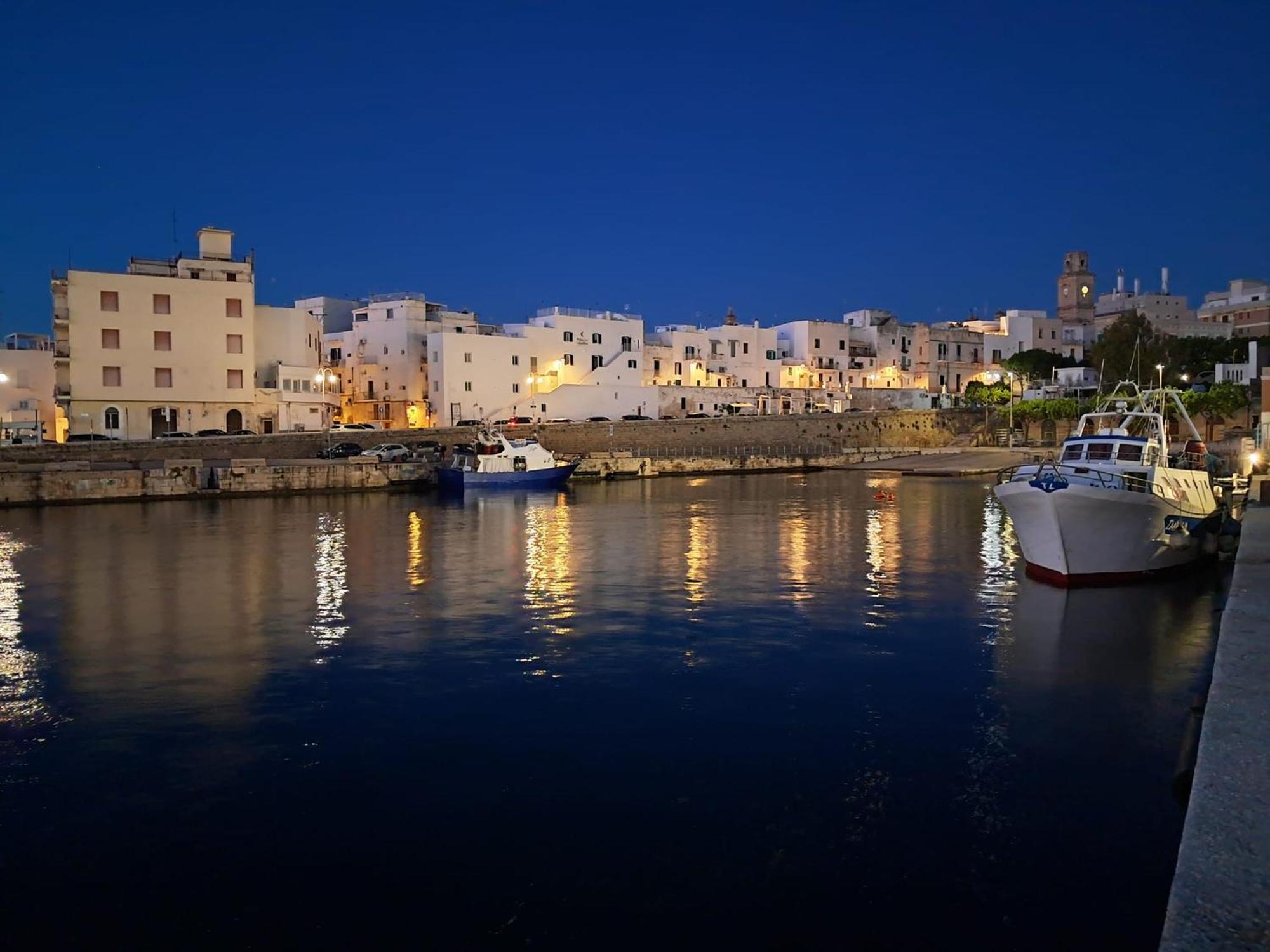 Fd Apartments - Zoe Prestigioso Appartamento Vicino Alla Stazione E Al Centro Monopoli Εξωτερικό φωτογραφία